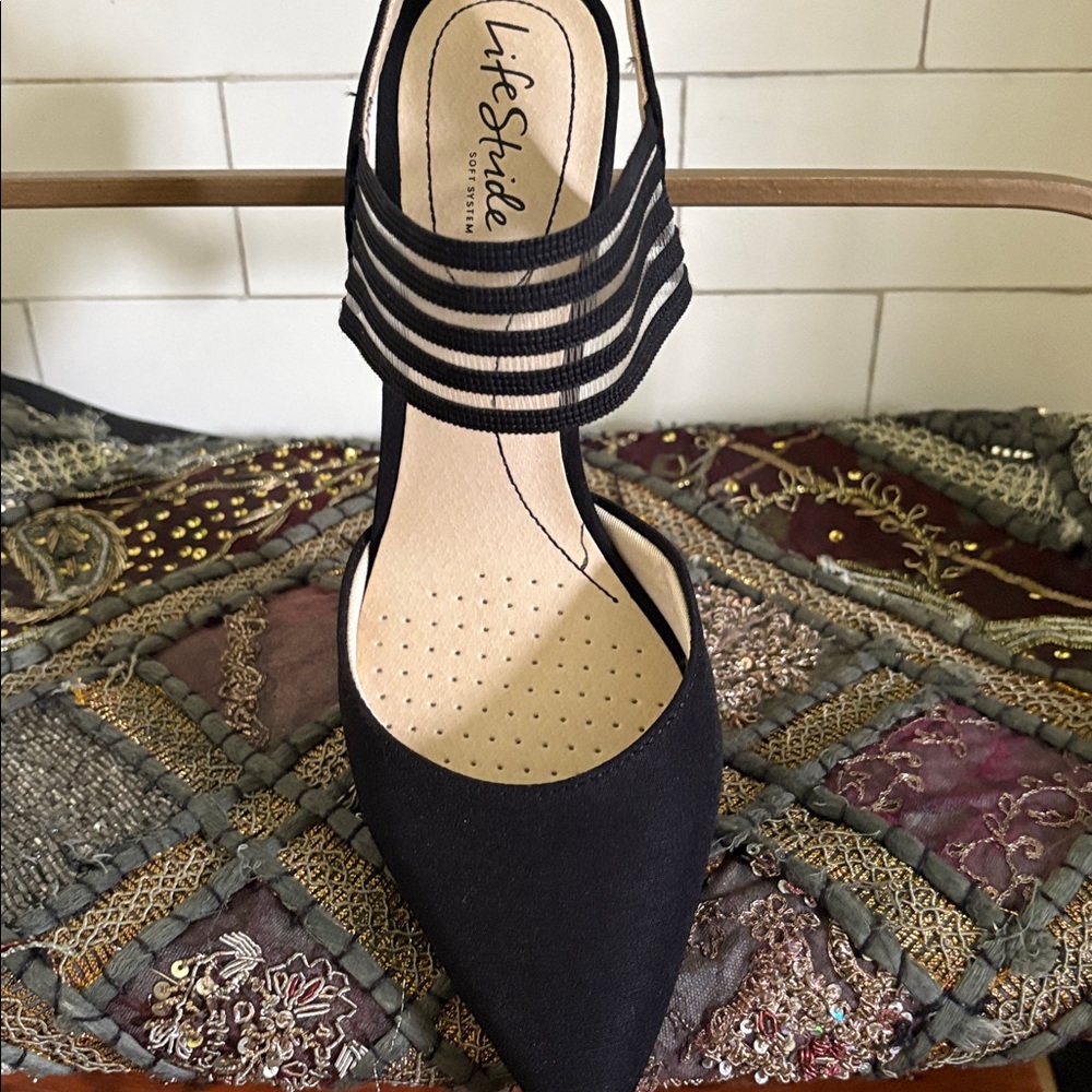 Life Stride Elegant Black Heels